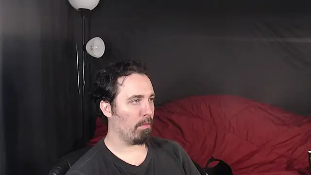 Snapshot of Metalstud chatting on 01/22/25, 01:42 Metalstud online show from 01/22/25, 01:42