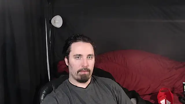 Snapshot of Metalstud chatting on 01/24/25, 02:18 Metalstud online show from 01/24/25, 02:18