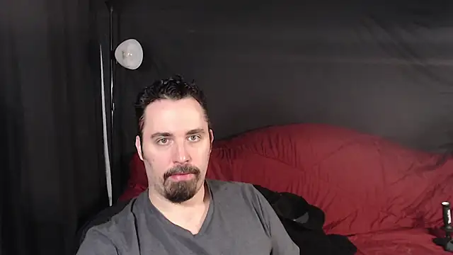 Snapshot of Metalstud chatting on 01/30/25, 07:59 Metalstud online show from 01/30/25, 07:59