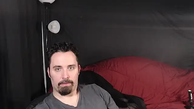 Snapshot of Metalstud chatting on 01/31/25, 02:04 Metalstud online show from 01/31/25, 02:04