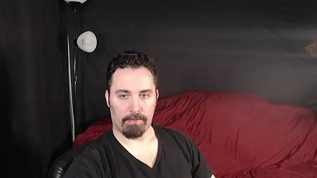 Snapshot of Metalstud chatting on 02/02/25, 08:19 Metalstud online show from 02/02/25, 08:19