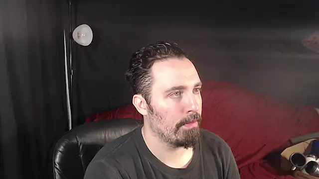 Snapshot of Metalstud chatting on 02/08/25, 11:02 Metalstud online show from 02/08/25, 11:02