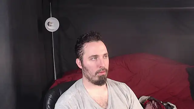 Snapshot of Metalstud chatting on 02/26/25, 09:37 Metalstud online show from 02/26/25, 09:37