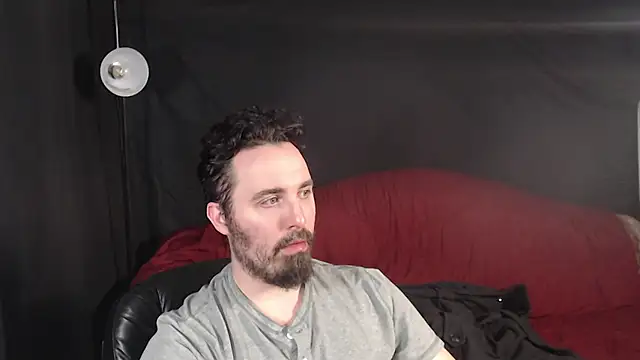 Snapshot of Metalstud chatting on 03/09/25, 12:31 Metalstud online show from 03/09/25, 12:31