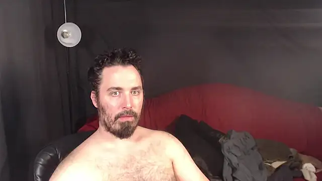 Snapshot of Metalstud chatting on 03/16/25, 12:56 Metalstud online show from 03/16/25, 12:56