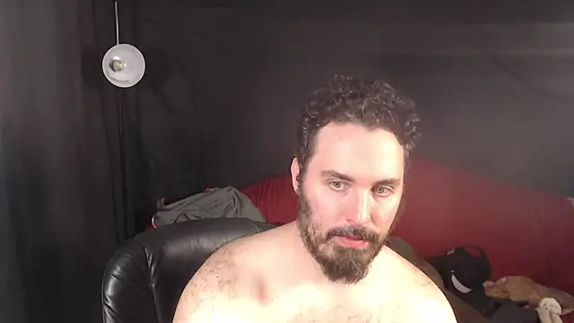 Snapshot of Metalstud chatting on 03/17/25, 03:57 Metalstud online show from 03/17/25, 03:57