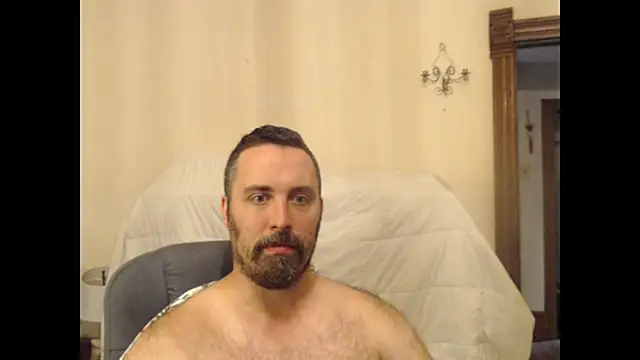 Snapshot of Metalstud chatting on 09/09/25, 01:49 Metalstud online show from 09/09/25, 01:49