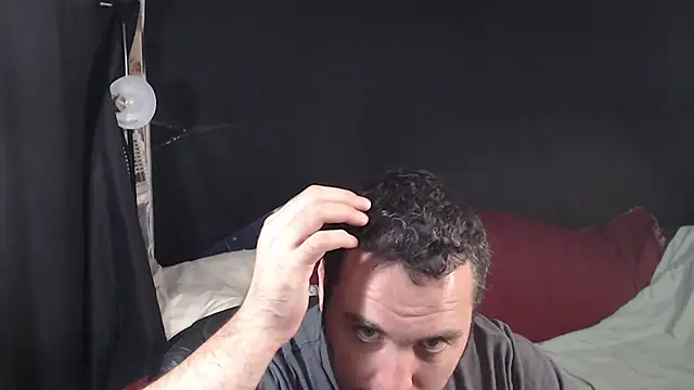 Snapshot of Metalstud chatting on 10/07/25, 07:00 Metalstud online show from 10/07/25, 07:00