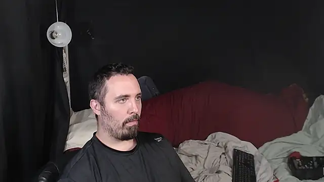 Snapshot of Metalstud chatting on 10/12/25, 09:58 Metalstud online show from 10/12/25, 09:58