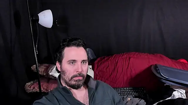 Snapshot of Metalstud chatting on 01/09/26, 02:58 Metalstud online show from 01/09/26, 02:58