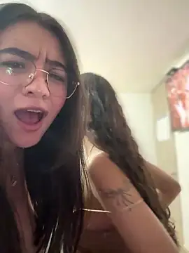 vaneelee online show from 03/06/26, 02:19