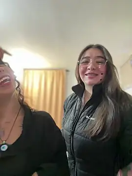 vaneelee online show from 04/12/26, 02:05