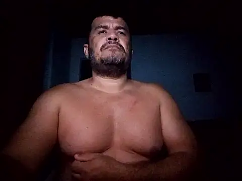 Snapshot of tarra122 chatting on 02/14/26, 03:03 tarra122 online show from 02/14/26, 03:03