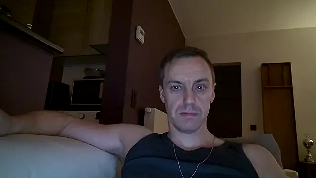 Snapshot of ploki2180 chatting on 02/06/25, 06:13 ploki2180 online show from 02/06/25, 06:13