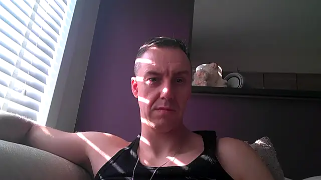 Snapshot of ploki2180 chatting on 02/16/25, 11:59 ploki2180 online show from 02/16/25, 11:59