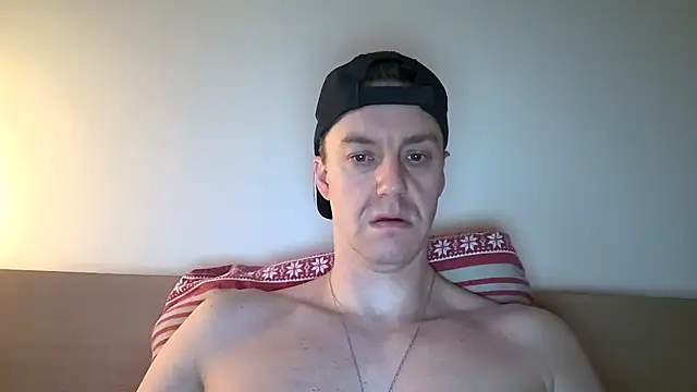 Snapshot of ploki2180 chatting on 03/09/25, 06:28 ploki2180 online show from 03/09/25, 06:28