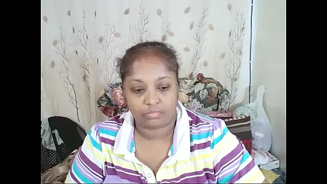 Snapshot of Indiantasha chatting on 05/23/26, 08:07 Indiantasha online show from 05/23/26, 08:07