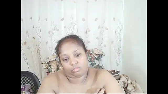 Snapshot of Indiantasha chatting on 05/27/26, 01:57 Indiantasha online show from 05/27/26, 01:57
