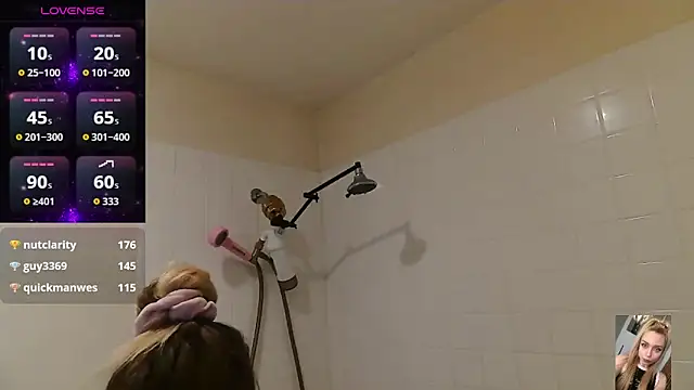 Blondiewithanass online show from 10/21/25, 12:22