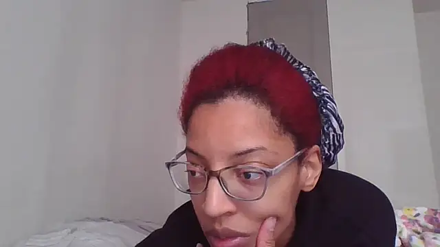 Snapshot of Queen_Lavish chatting on 11/10/25, 04:17 Queen Lavish online show from 11/10/25, 04:17