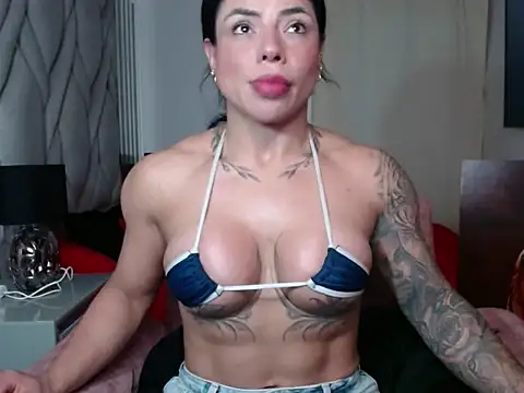 beautifulunna  online show from 01/18/26, 02:37