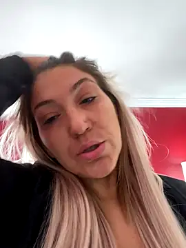 LittleMissEeve online show from 12/02/25, 04:24