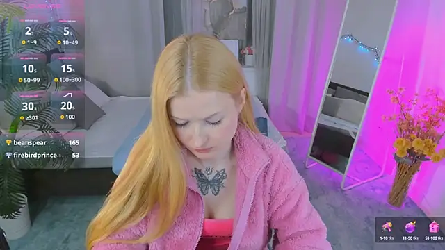 Snapshot of Laly_Peach chatting on 03/20/25, 07:35 Laly Peach online show from 03/20/25, 07:35