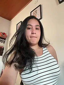 Nina lovi online show from 12/12/24, 07:48