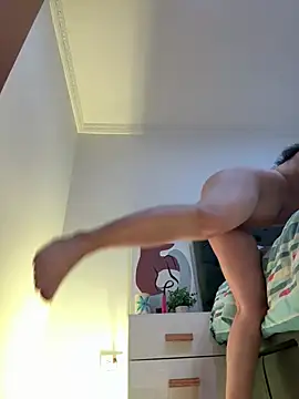 Nina lovi online show from 02/08/25, 04:14