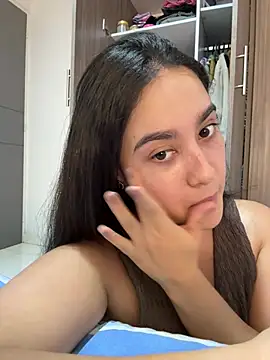 Snapshot of Nina_lovi chatting on 06/21/26, 12:46 Nina lovi online show from 06/21/26, 12:46