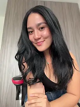 Snapshot of Nina_lovi chatting on 07/09/26, 08:35 Nina lovi online show from 07/09/26, 08:35