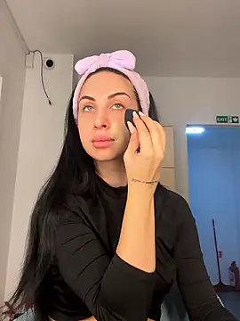 MeganHopeX online show from 12/07/24, 06:32