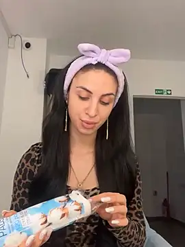 MeganHopeX online show from 01/11/25, 07:17