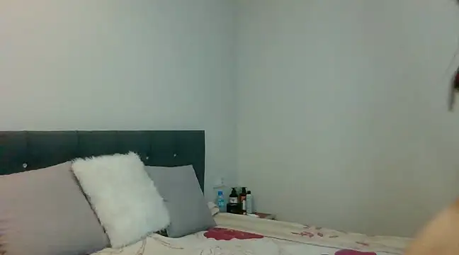 Snapshot of MonikaXXJoy chatting on 02/12/25, 05:58 MonikaXXJoy online show from 02/12/25, 05:58