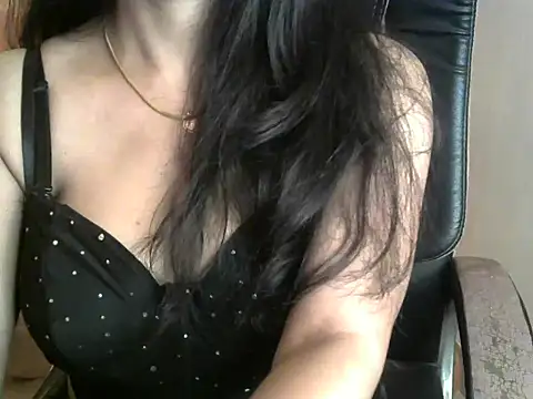 Adventurous Angel online show from 12/08/24, 07:32