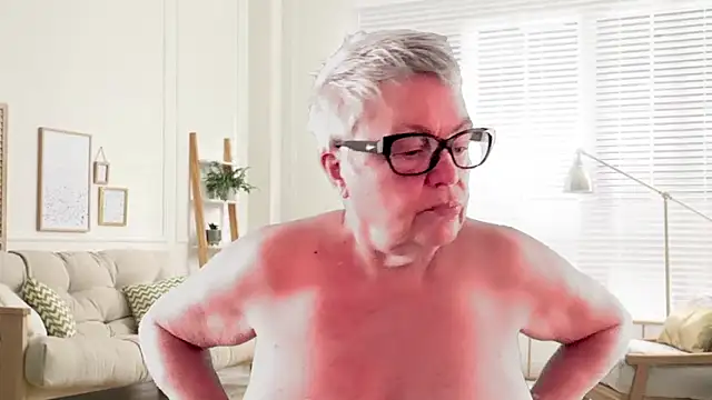 GrannyChrissy68 online show from 02/13/26, 02:02