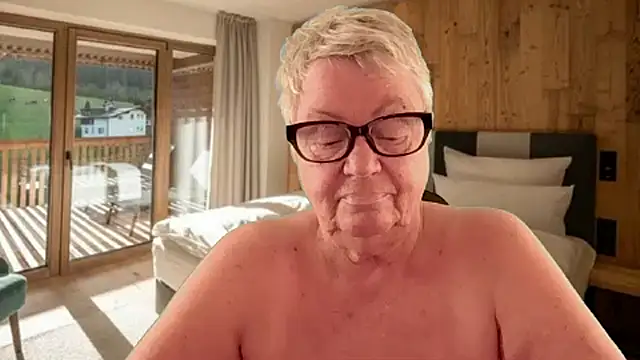 GrannyChrissy68 online show from 03/22/26, 01:36