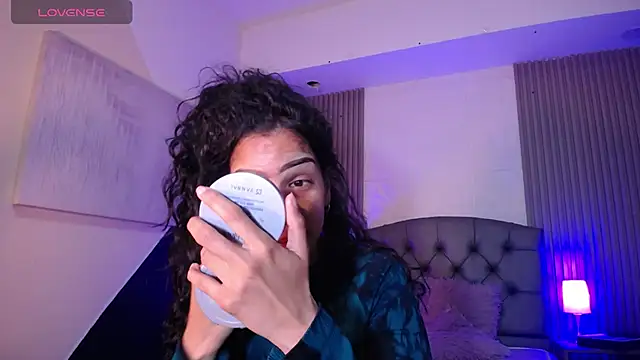 ximena diaz online show from 03/21/25, 07:57