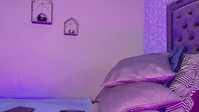 Snapshot of MariiePrice chatting on 01/03/25, 08:32 MariiePrice online show from 01/03/25, 08:32