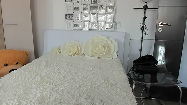 sweetemy4u online show from 02/14/25, 09:13