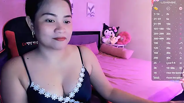 yenyen  online show from 04/13/26, 03:01