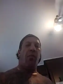 trucker1979 online show from 11/20/25, 06:40