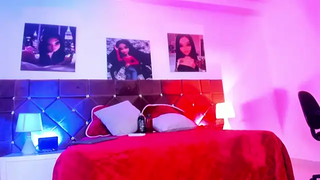 Snapshot of Ariana_lopezz chatting on 02/04/25, 12:22 Ariana lopezz online show from 02/04/25, 12:22