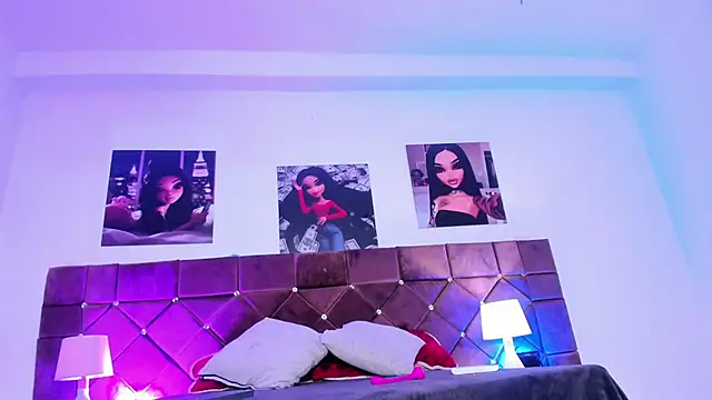 Snapshot of Ariana_lopezz chatting on 03/10/25, 01:21 Ariana lopezz online show from 03/10/25, 01:21