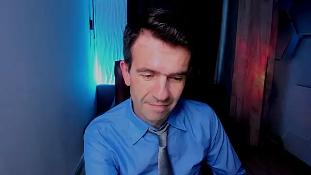 SteveTiger online show from 10/28/25, 01:47