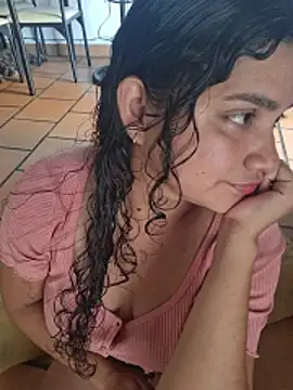 blerstefan1 online show from 12/17/25, 06:36