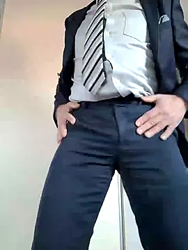 Snapshot of Justforoneday chatting on 12/06/24, 11:44 Justforoneday online show from 12/06/24, 11:44