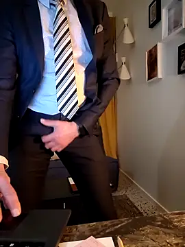 Snapshot of Justforoneday chatting on 02/04/25, 09:31 Justforoneday online show from 02/04/25, 09:31