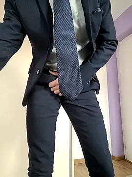 Snapshot of Justforoneday chatting on 11/12/25, 11:54 Justforoneday online show from 11/12/25, 11:54