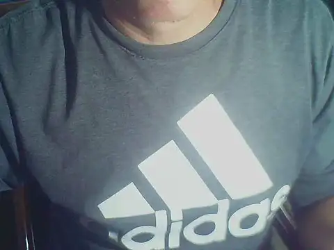 Snapshot of Latinjim29 chatting on 01/09/26, 03:31 Latinjim29 online show from 01/09/26, 03:31